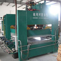 單層竹地板壓機